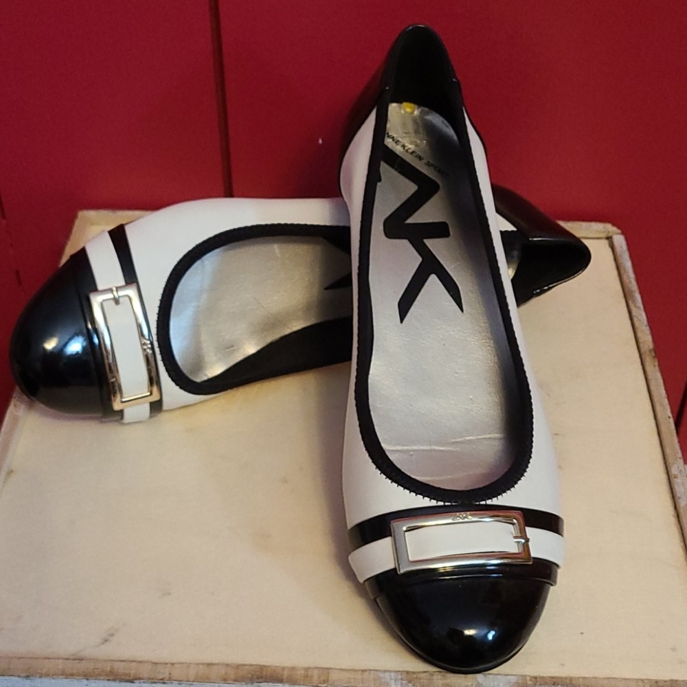 Ann Klein flats